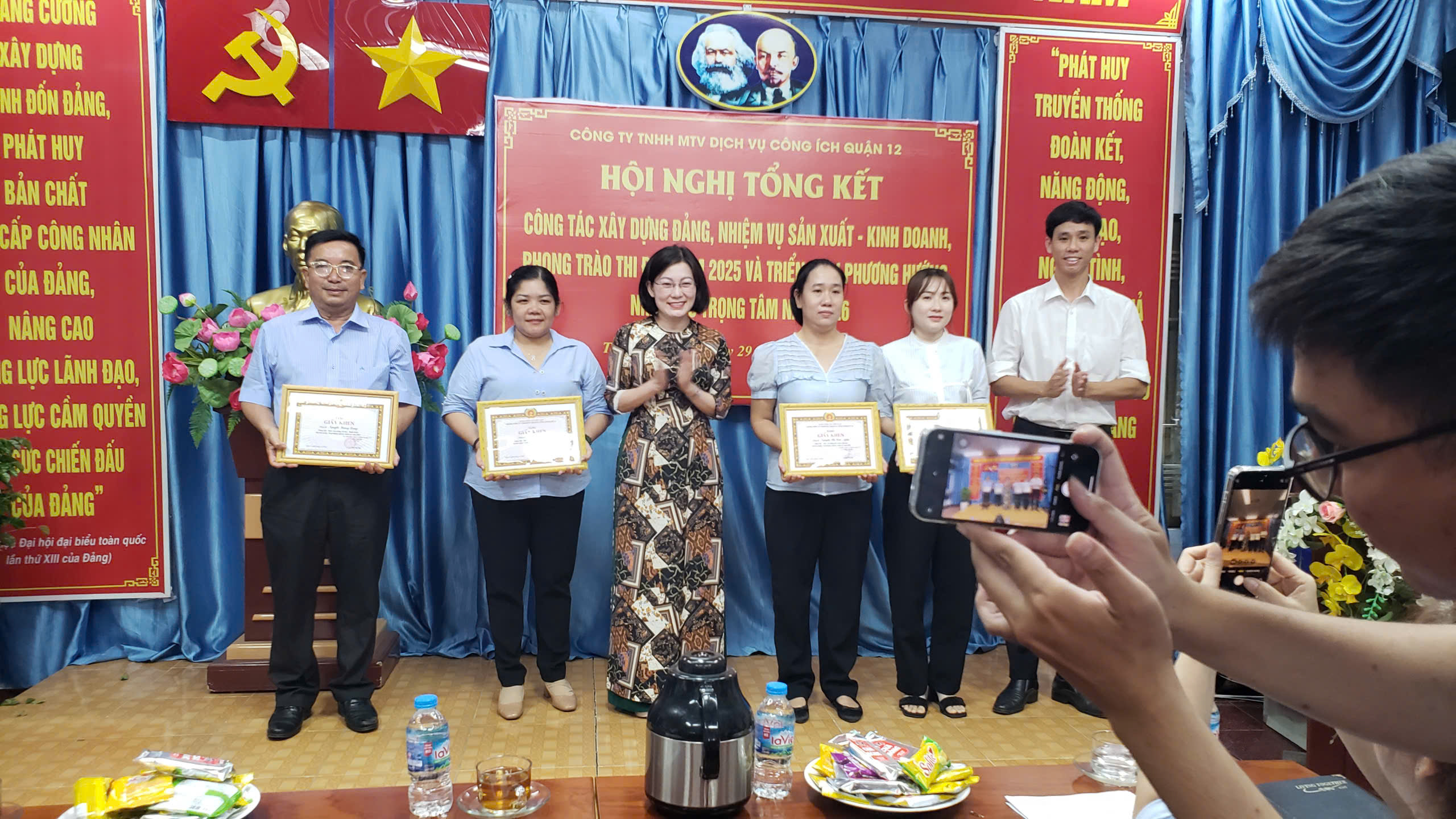 ĐẢNG-VIÊN-XUẤT SẮC-2025