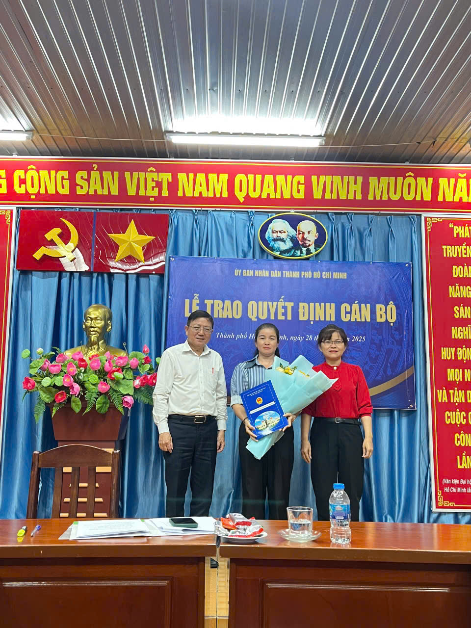 z6957871215967 7c636c4d427f3fe252b55be7e65faff4