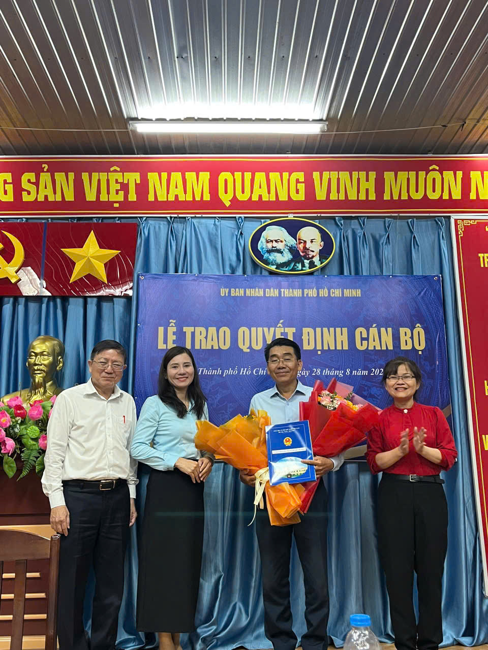 z6957871226687 d495392cde946b42de611dff2bd2be6a